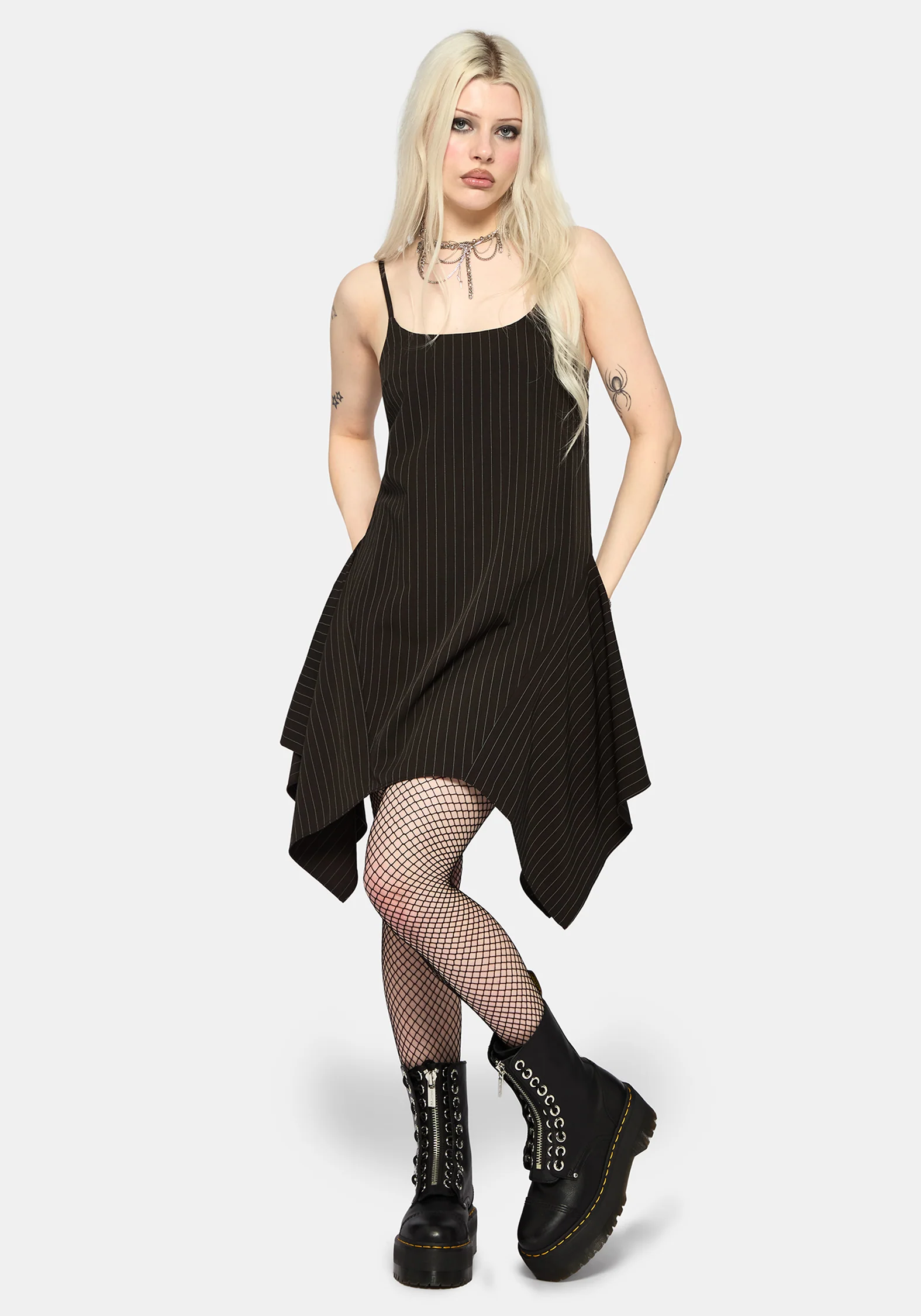 Alecto Nadelstreifen Taschentuch Saum Mini Kleid - Image 6