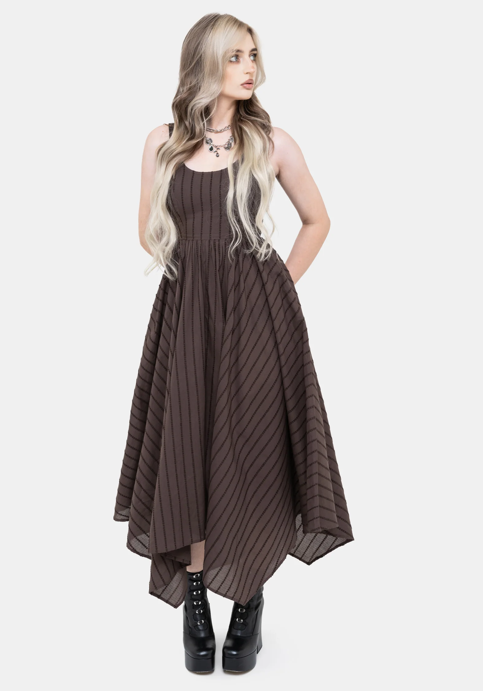 Blythe Taschentuch Saum Midaxi Kleid - Braun - Image 5