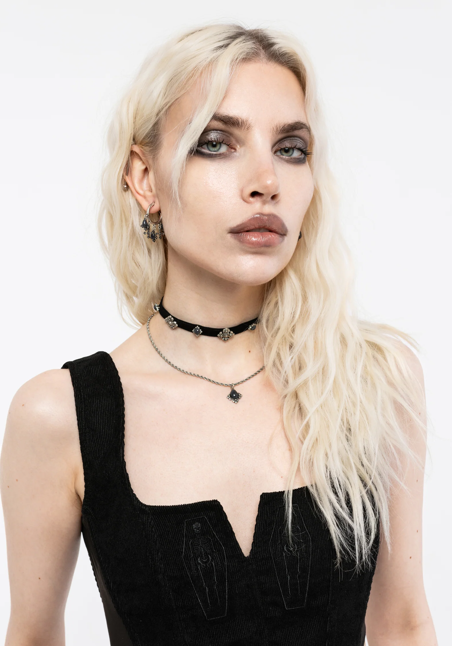 Crucentia Gelagert Halsband - Image 5