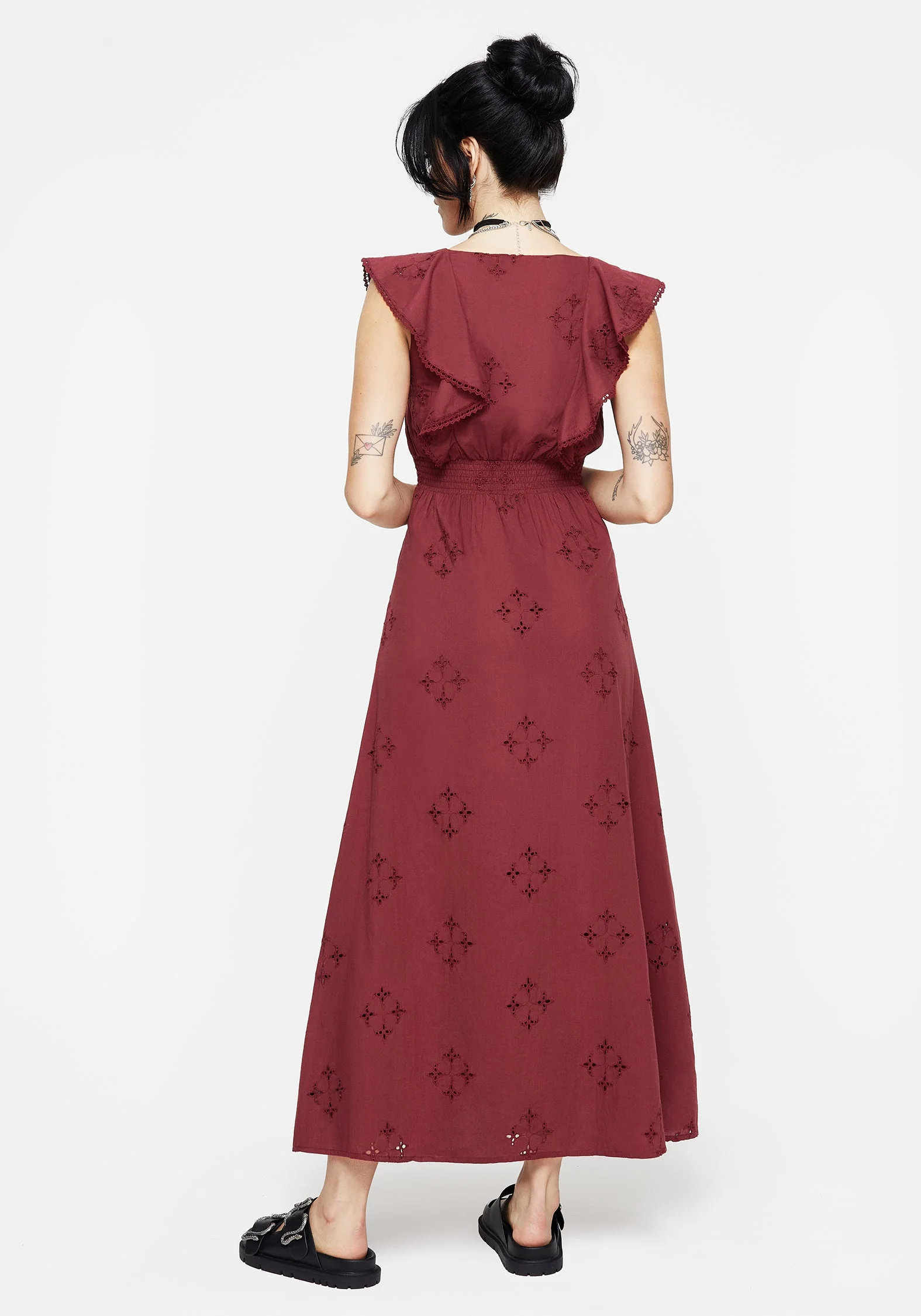 Crux Broderie Baumwolle V-Ausschnitt Rüsche Maxi Kleid - Image 3