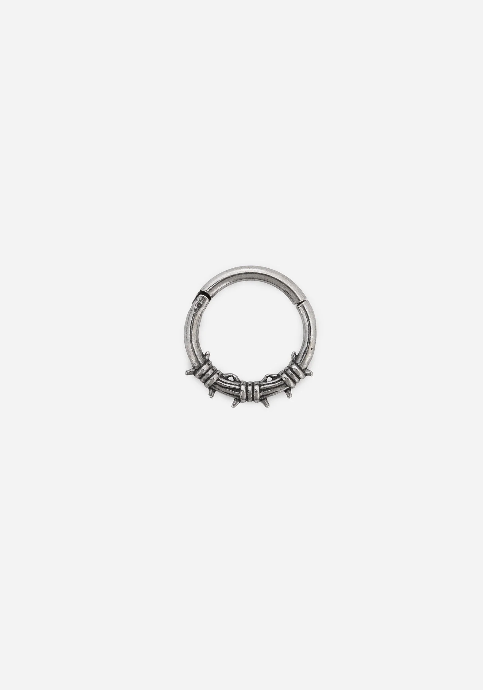 Echo Barbed Septum Piercing