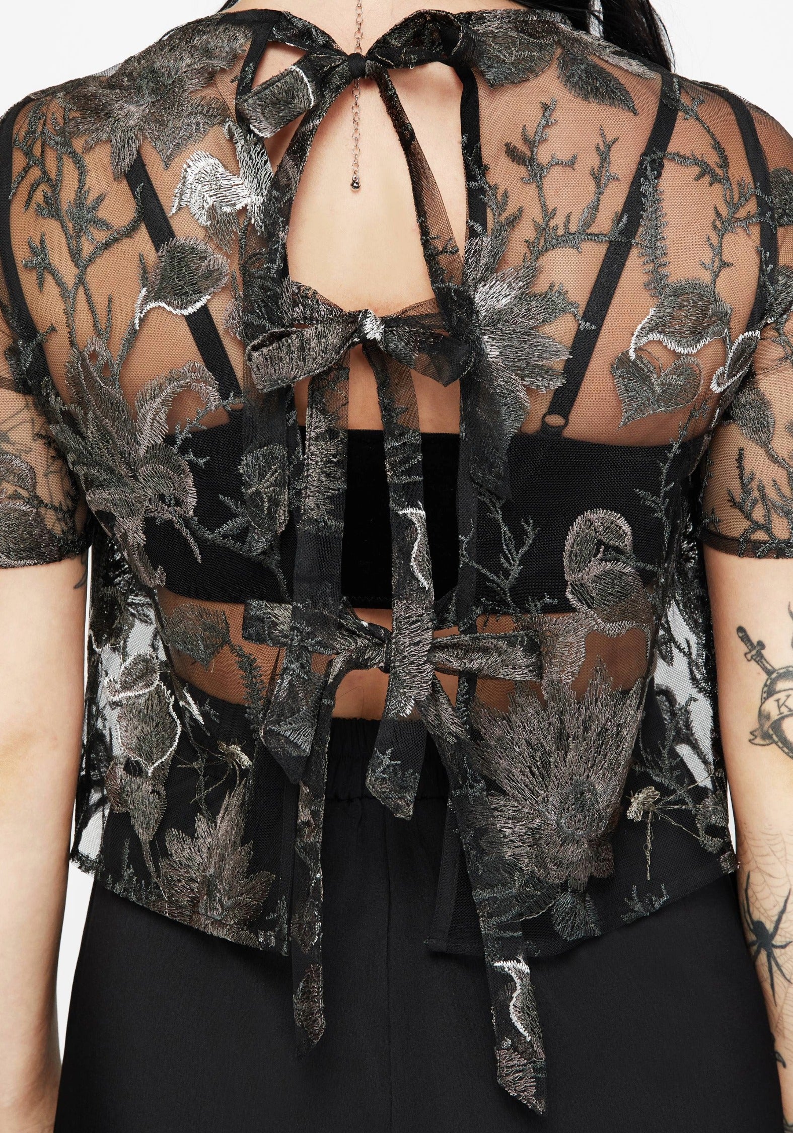 Estrid Bestickt Mesh Krawatte Rücken Bluse Top - Silber - Image 2