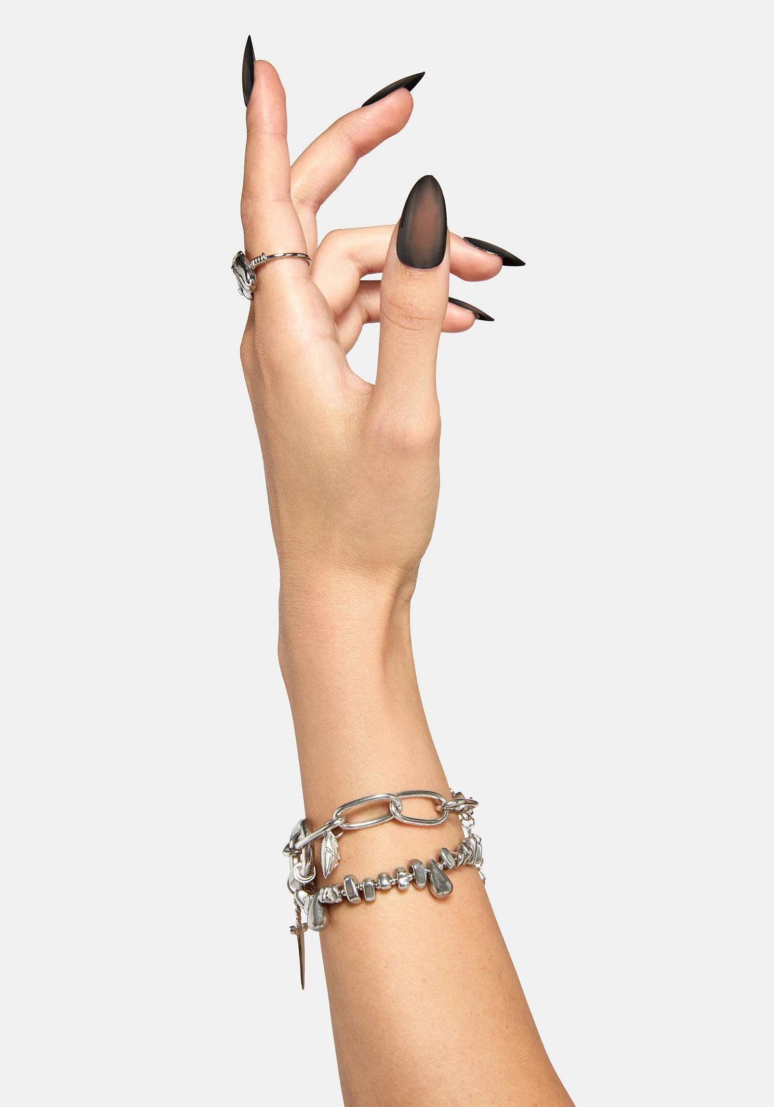 Hurnix Dagger Heart Stainless Steel Bracelet - Image 3
