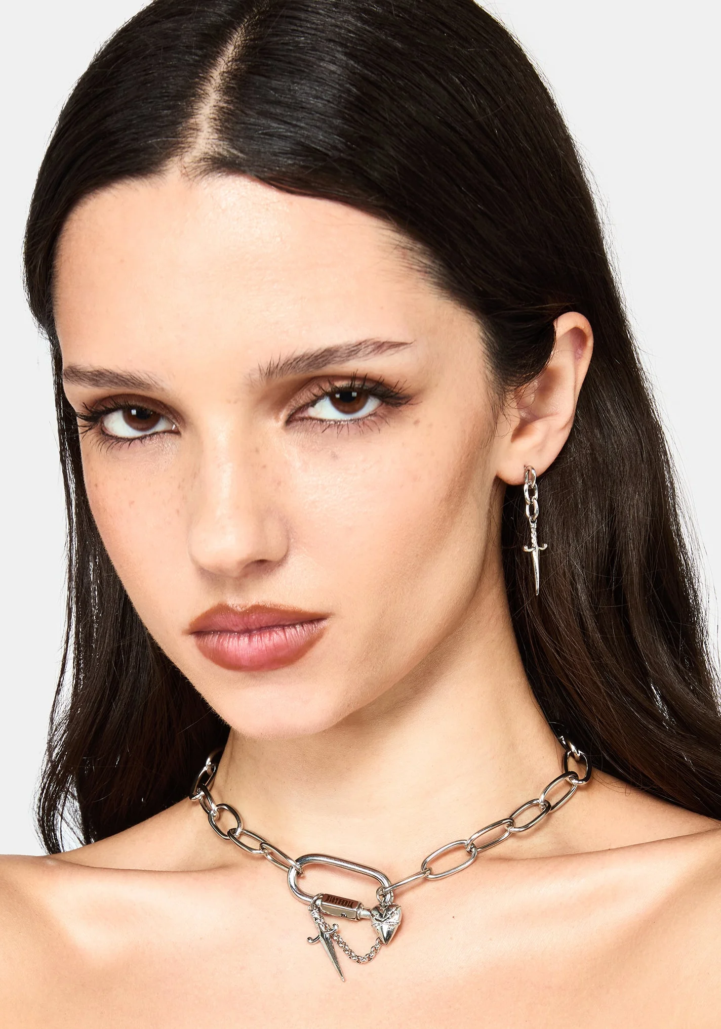 Hurnix Dagger Heart Stainless Steel Necklace - Image 3