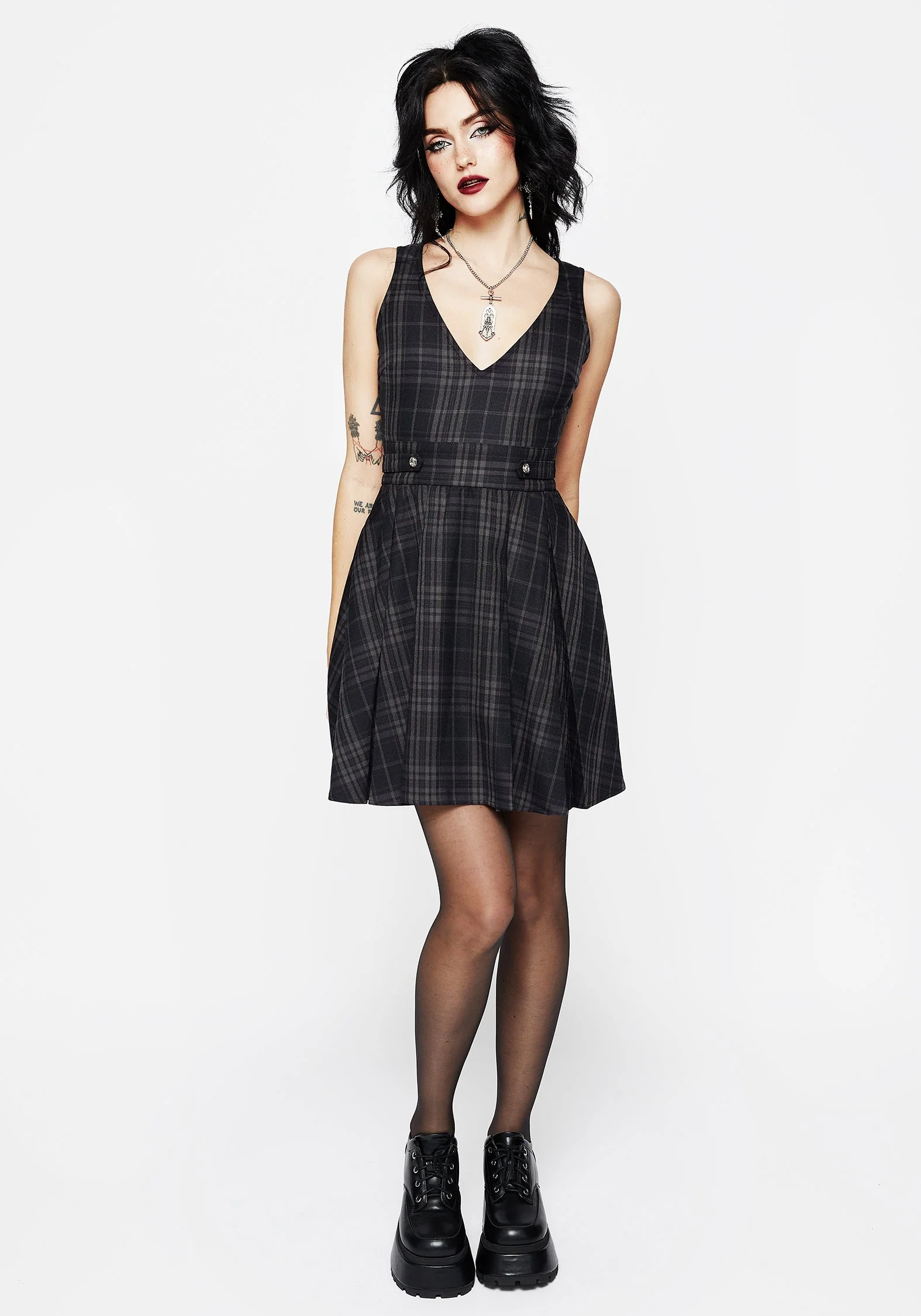 Reckless Prüfen Mini Schürzenkleid Kleid - Image 7