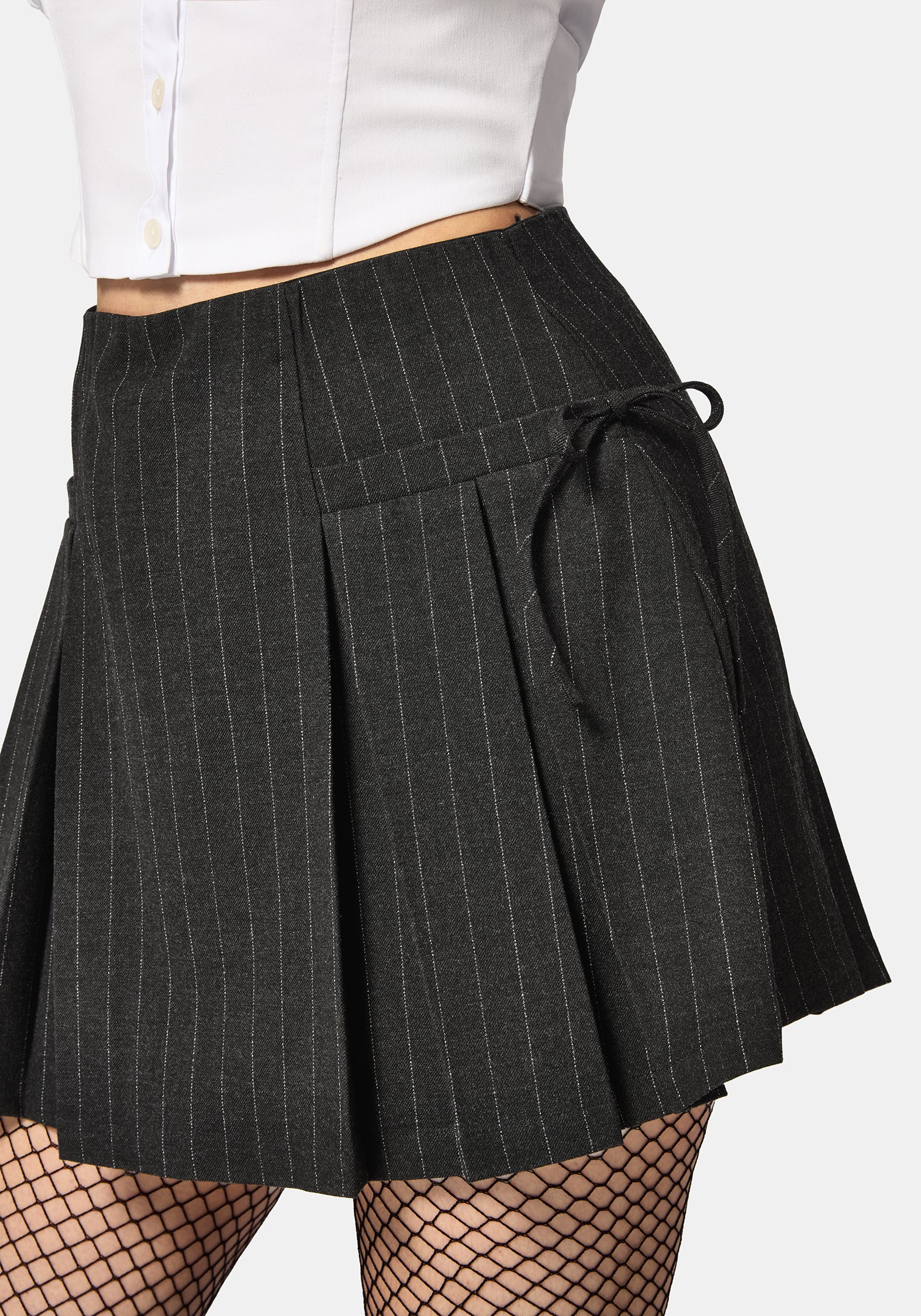 Sabrina Nadelstreifen Schleife Detail Mini Skort - Image 2