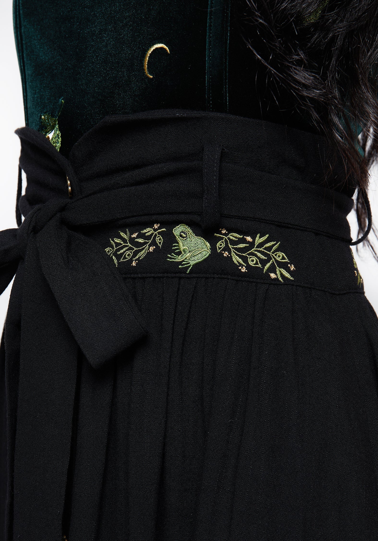 Swamplife Frosch Bestickt Leinen Mischung Hoch Taille Midaxi-Kleid - Image 6